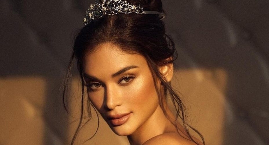 Pia Wurtzbach Colored Contact Lenses